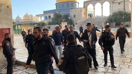 بن غفير يقتحم الاقصى بحراسة مشددة